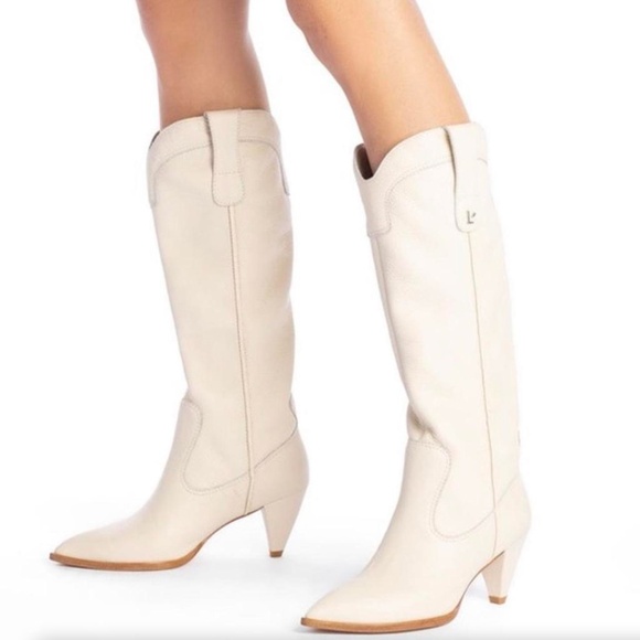 726. LARROUDE Louise Leather Cream Heeled Pointed Western Boots $538 NWOB  7.5 - Picture 1 of 8